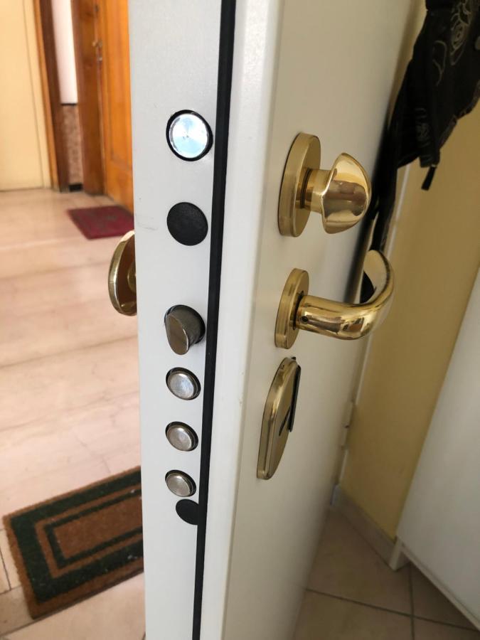 Centrally Located Apt By Harbour With Elevator Sanremo Luaran gambar